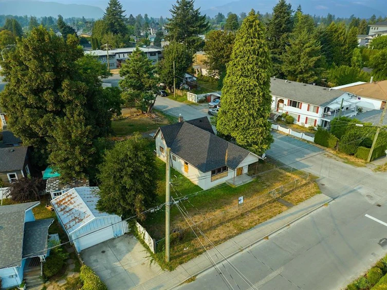 46011 Cleveland Avenue, Chilliwack, BC, V2P 2W8