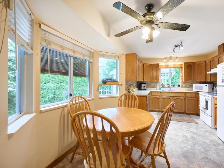 23426 Dewdney Trunk Road, Maple Ridge, BC, V2X 3L7 - 10