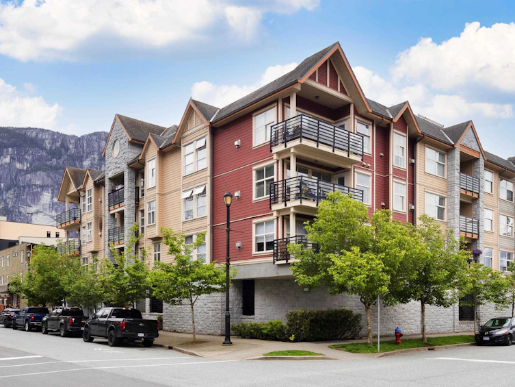 407-1310 Victoria Street, Squamish, BC, V8B 0A5 - 2