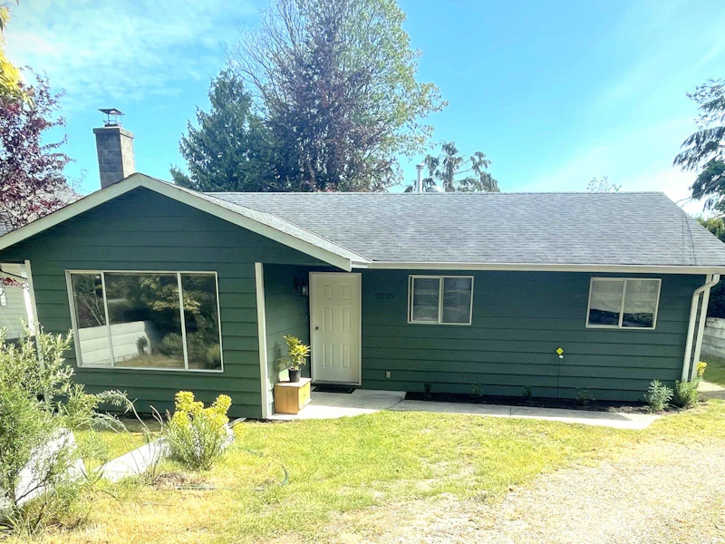 5729 Anchor Road, Sechelt BC