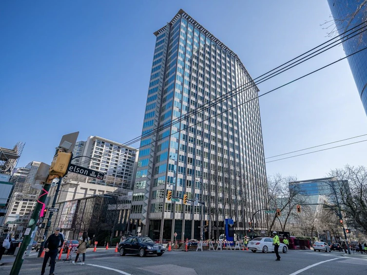 311-989 Nelson Street, Vancouver, BC, V6Z 2S1