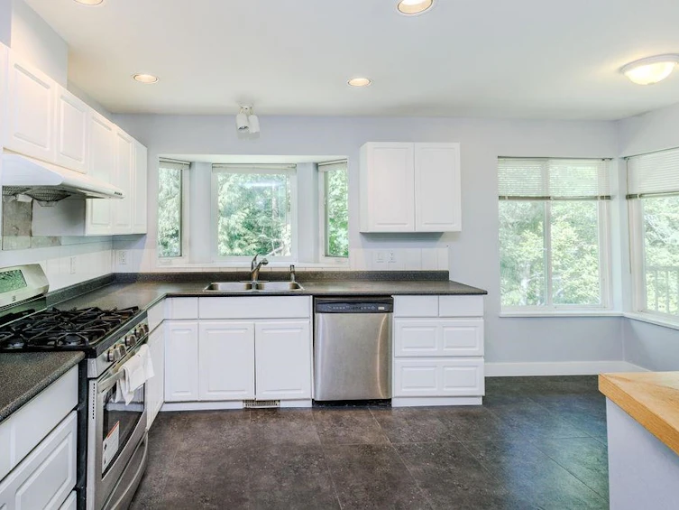 7629 Redrooffs Road, Halfmoon Bay, BC, V7Z 1C4 - 6