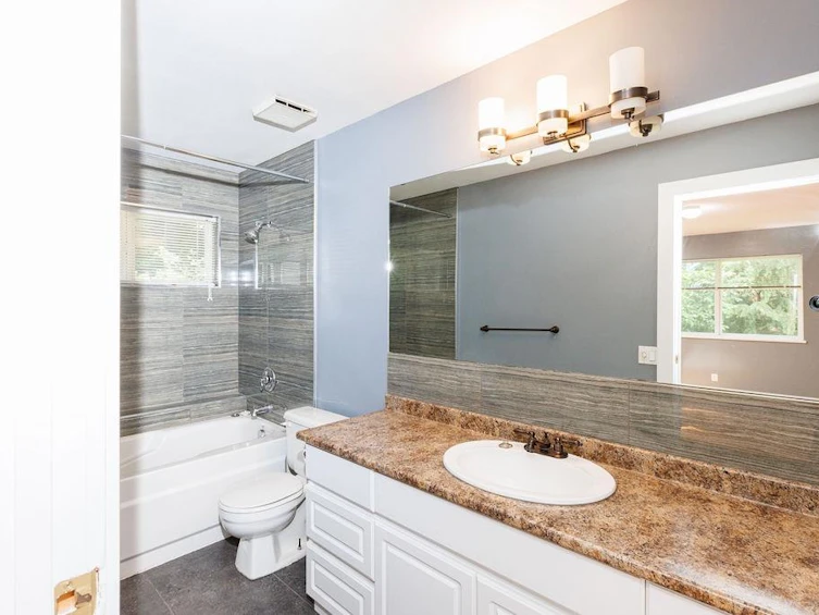 7629 Redrooffs Road, Halfmoon Bay, BC, V7Z 1C4 - 11