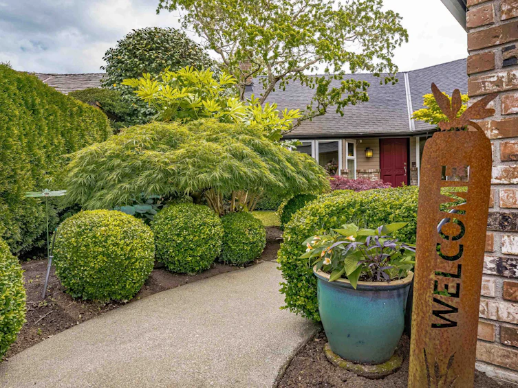 708 Juniper Place, Delta, BC, V4L 2J2 - 2