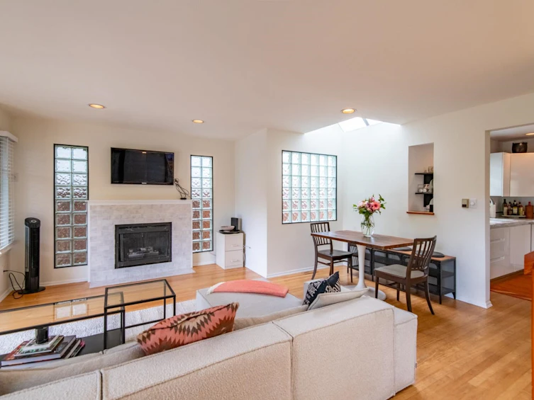 3463 W 8th Avenue, Vancouver, BC, V6R 1Y6 - 6