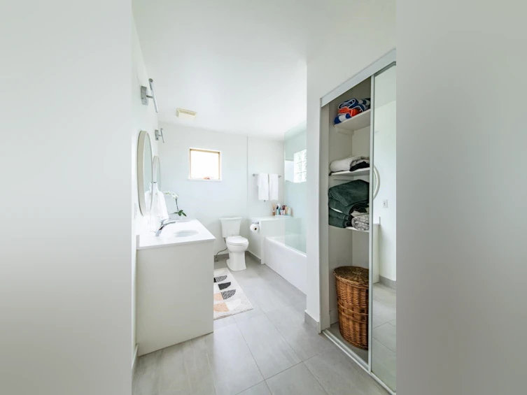 3463 W 8th Avenue, Vancouver, BC, V6R 1Y6 - 27