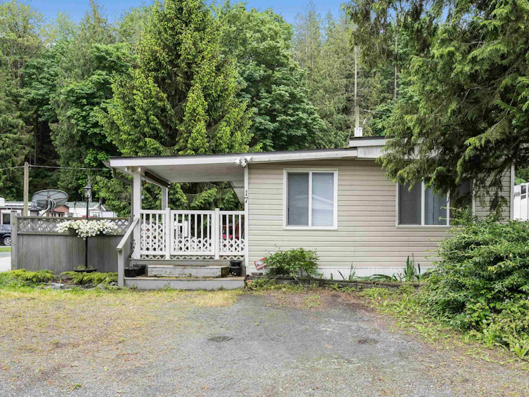 17-3942 Columbia Valley Road, Cultus Lake, BC, V2R 5B1 - 2
