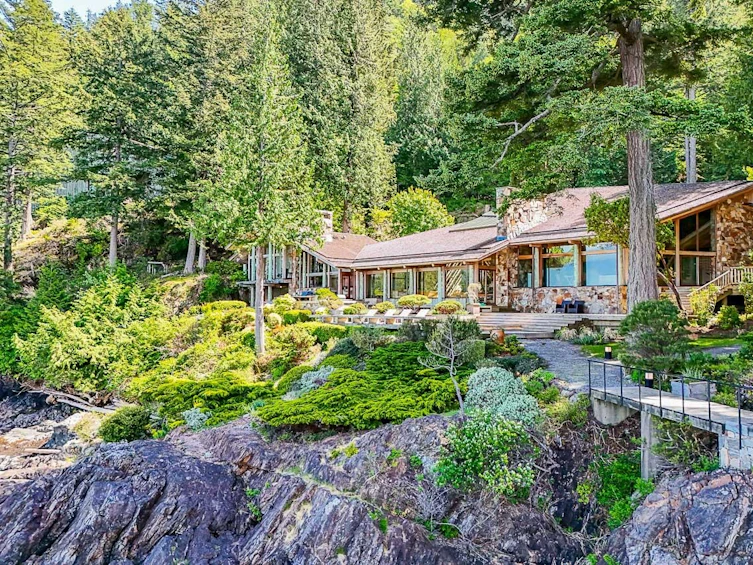 370-370-374 Smugglers Cove Road, Bowen Island, BC, V0N 1G1 - 5