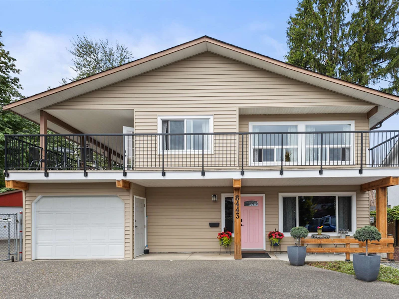 8443 Piper Crescent, Chilliwack BC V2P 7M1