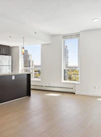 1807 188 Keefer Place