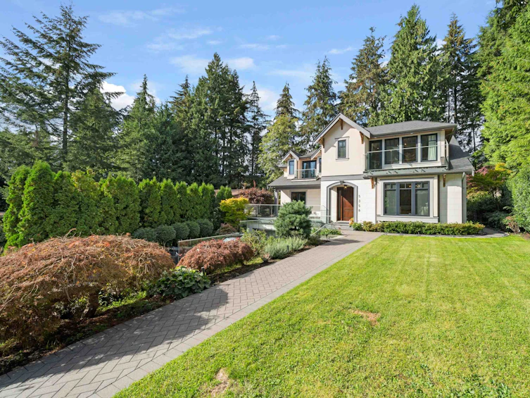 5358 Malaspina Place, North Vancouver, BC, V7R 4M1 - 34