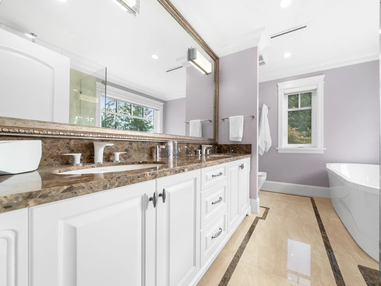 5358 Malaspina Place, North Vancouver, BC, V7R 4M1 - 28