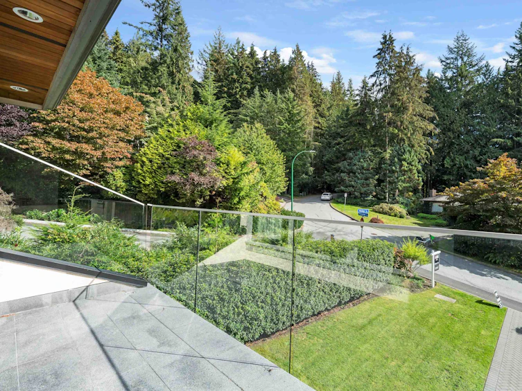 5358 Malaspina Place, North Vancouver, BC, V7R 4M1 - 31
