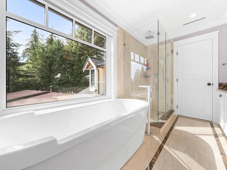5358 Malaspina Place, North Vancouver, BC, V7R 4M1 - 19