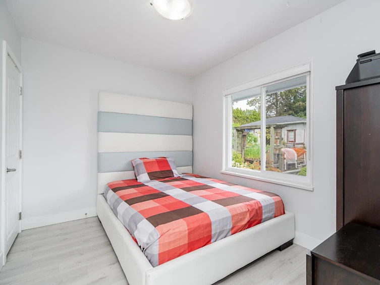 7850 Patterson Avenue, Burnaby, BC, V5J 3P5 - 18