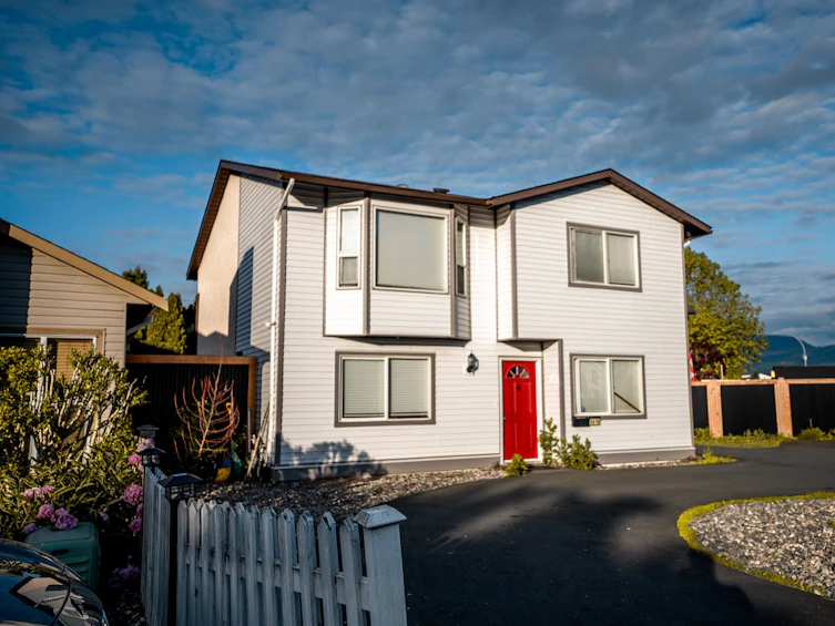 8619 Mccutcheon Avenue, Chilliwack, BC, V2P 7J9 - 2