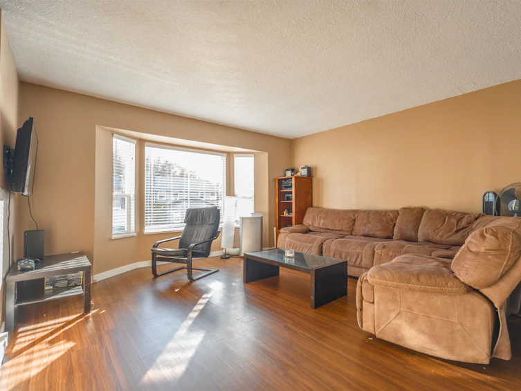 8619 Mccutcheon Avenue, Chilliwack, BC, V2P 7J9 - 3