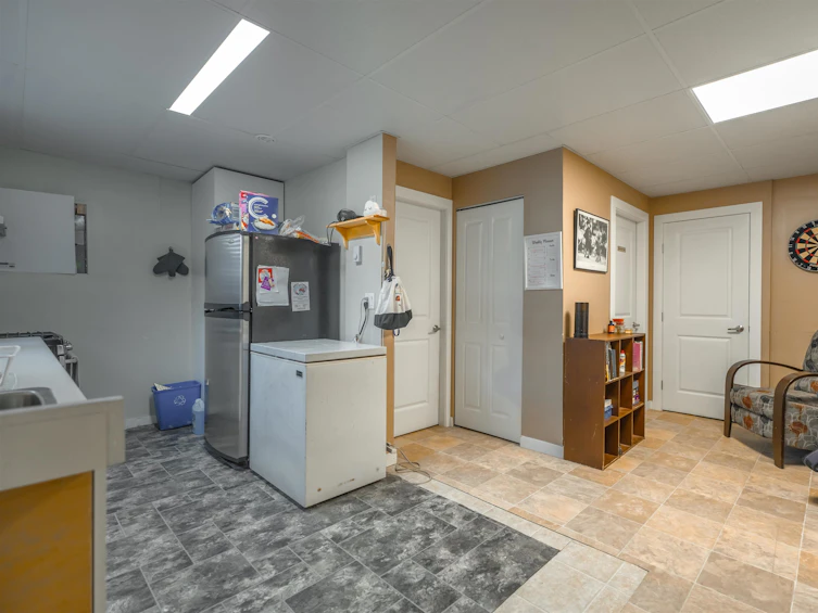 8619 Mccutcheon Avenue, Chilliwack, BC, V2P 7J9 - 16