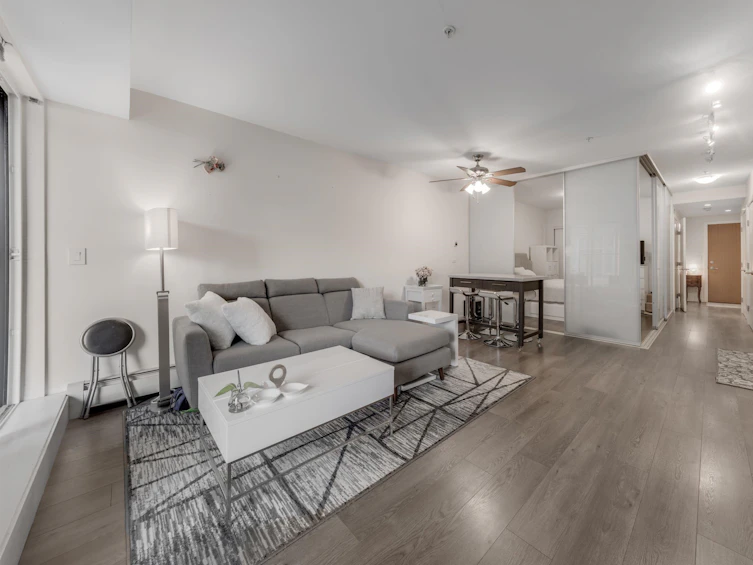320-384 East 1st Avenue, Vancouver, BC, V5G 0T5 - 7