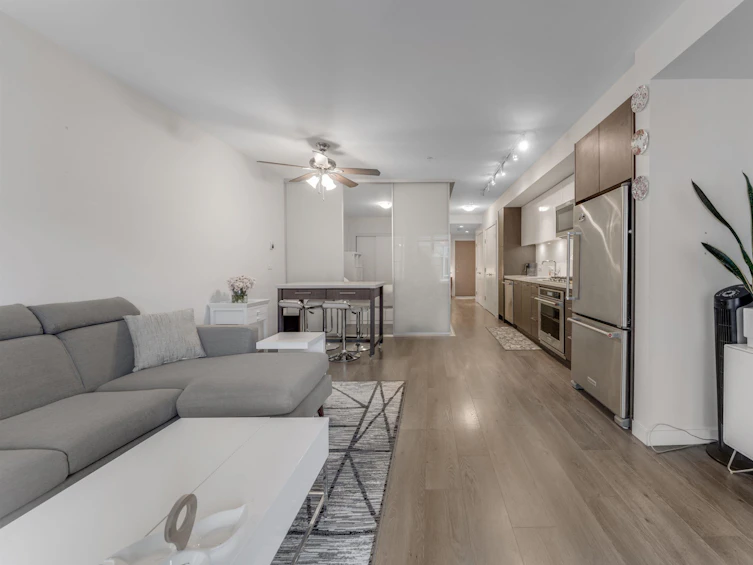 320-384 East 1st Avenue, Vancouver, BC, V5G 0T5 - 8
