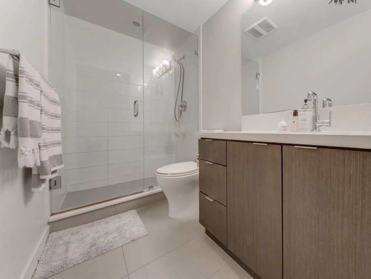 320-384 East 1st Avenue, Vancouver, BC, V5G 0T5 - 14