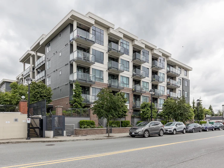 310-5638 201a Street, Langley, BC, V3A 0L8