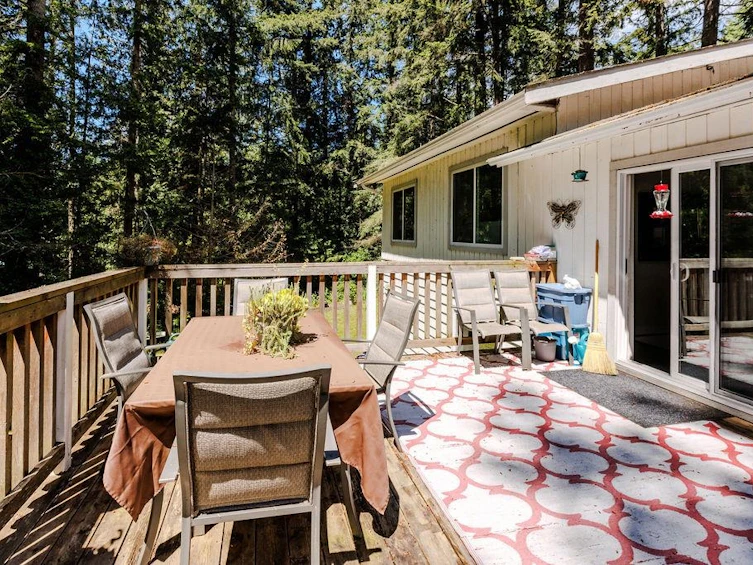 2259 Gail Road, Gibsons, BC, V0N 2W6 - 25