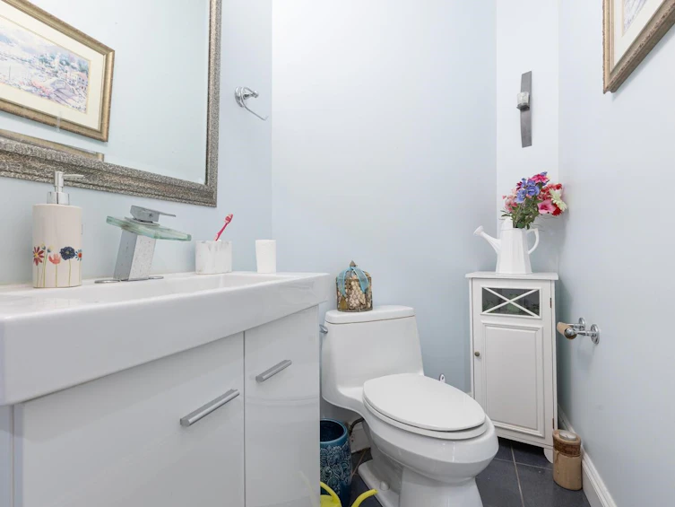 1327 Forbes Avenue, North Vancouver, BC, V7M 2X9 - 11