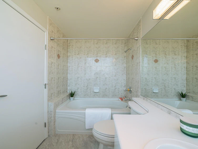 3208-1239 W Georgia Street, Vancouver, BC, V6E 3J5 - 9
