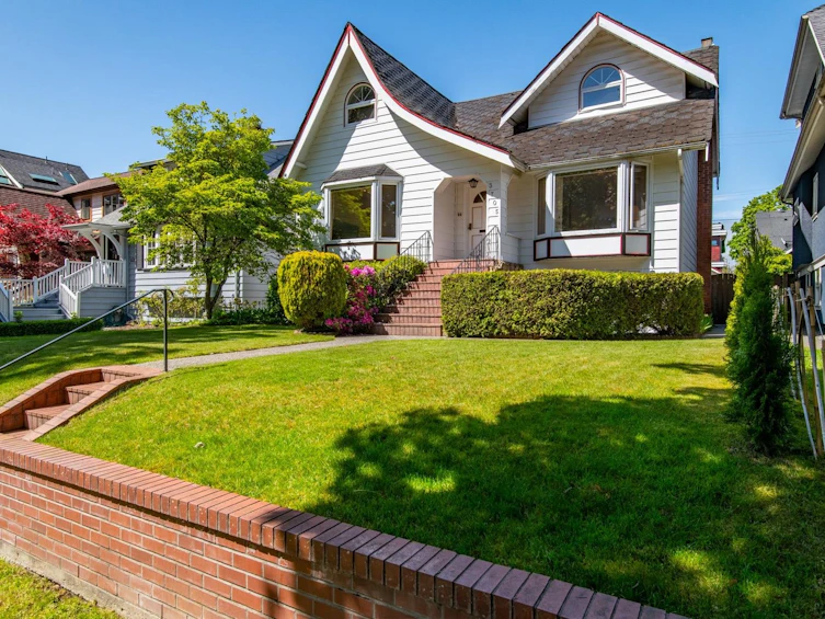 3705 W King Edward Avenue, Vancouver, BC, V6S 1M8 - 3