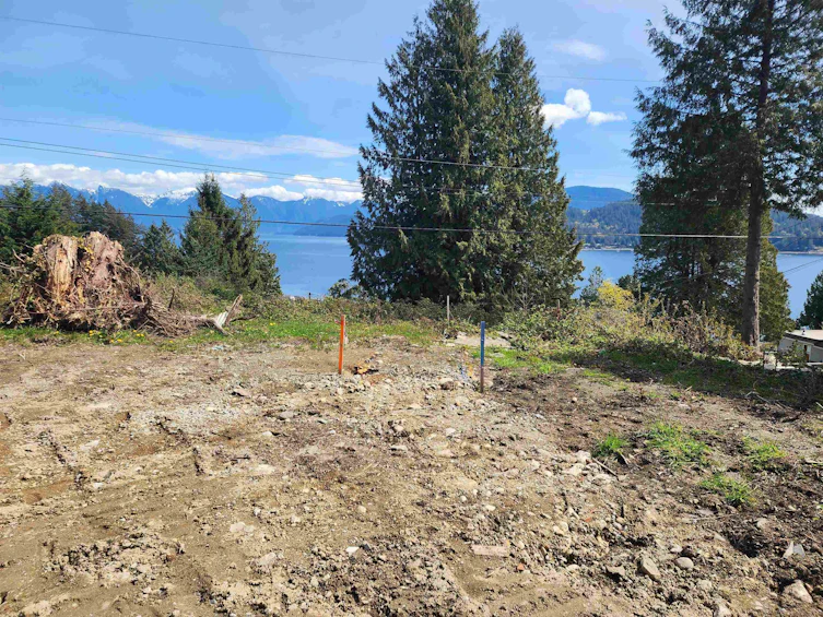 813 Fisher Road, Gibsons, BC, V0N 1V1 - 2