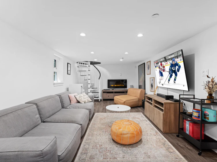 1233 E 18th Avenue, Vancouver, BC, V5V 1H3 - 27