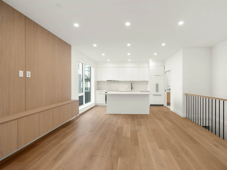 1904 East 8th Avenue, Vancouver, BC, V5N 1T8 - 8