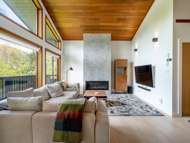 7206 Fitzsimmons Road North, Whistler, BC, V8E 0E3 - 4