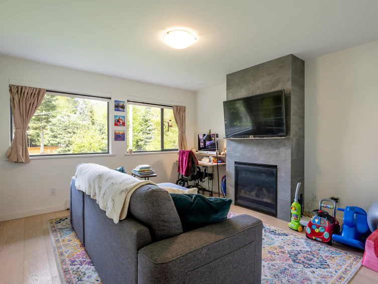 7206 Fitzsimmons Road North, Whistler, BC, V8E 0E3 - 22