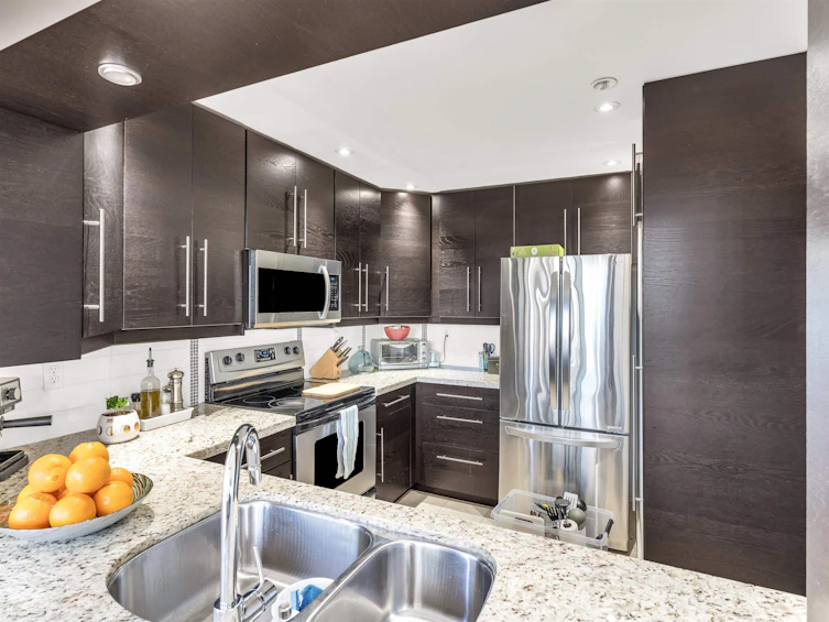 P7-460 Westview Street, Coquitlam, BC, V3K 6C9 - 6