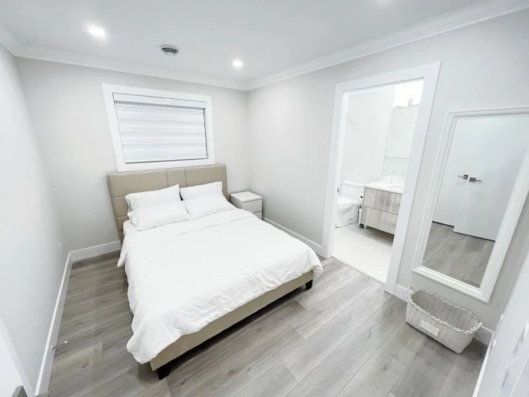230 Howes Street, New Westminster, BC, V3M 5L6 - 23