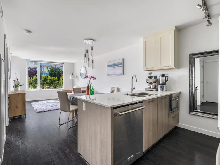 312-7708 Alderbridge Way, Richmond, BC, V6X 0P9 - 2
