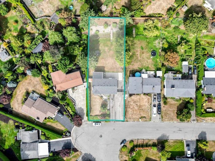 46110 Greenwood Drive, Chilliwack, BC, V2R 4C8 - 2