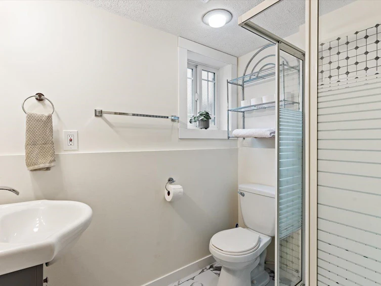 46110 Greenwood Drive, Chilliwack, BC, V2R 4C8 - 20