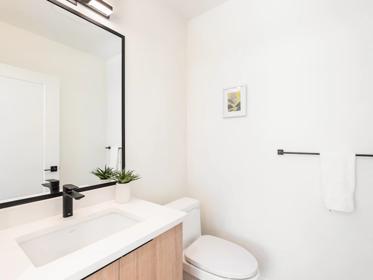 1-3378 Seaforth Drive, Vancouver, BC, V5M 4C5 - 17
