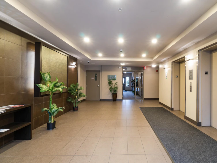 323-9655 King George, Surrey, BC, V3T 0C7 - 3