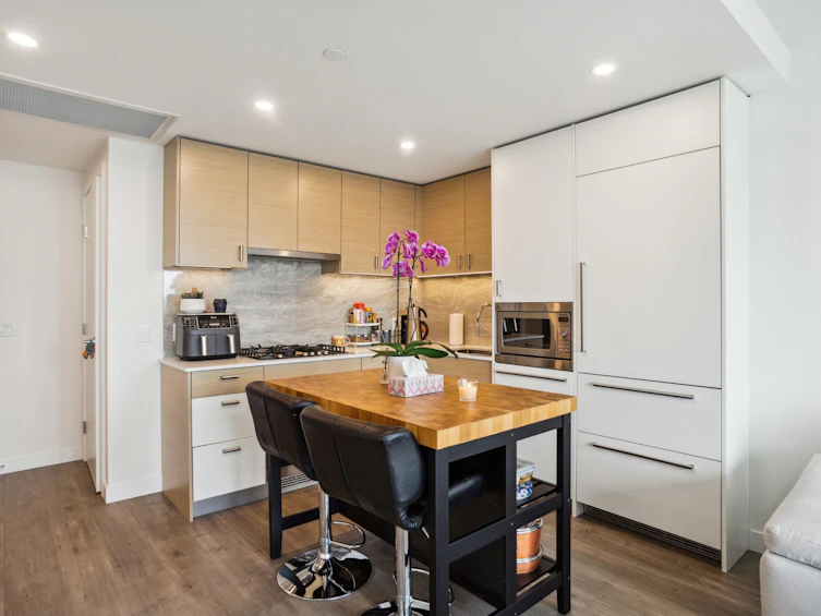 1203-200 Klahanie Court, West Vancouver, BC, V7P 0E4 - 4