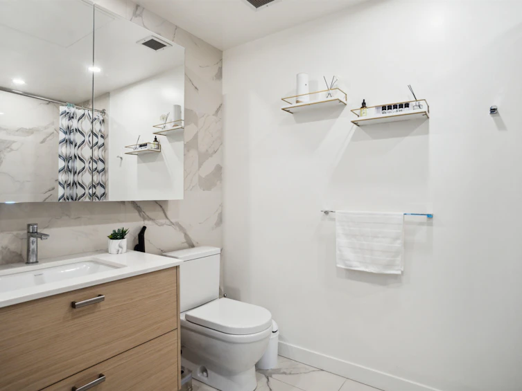 1203-200 Klahanie Court, West Vancouver, BC, V7P 0E4 - 12
