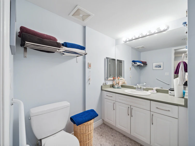 202-960 Lynn Valley Road, North Vancouver, BC, V7J 3V6 - 14