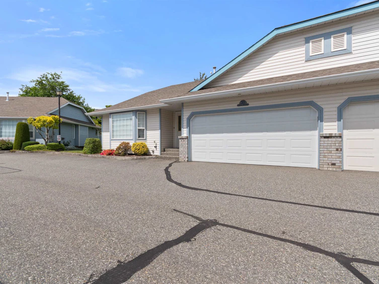 39-45175 Wells Road, Chilliwack, BC, V2R 3K7 - 3