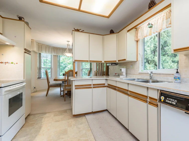 30-33123 George Ferguson, Abbotsford, BC, V2S 2L6 - 5