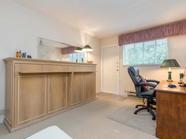 30-33123 George Ferguson, Abbotsford, BC, V2S 2L6 - 25