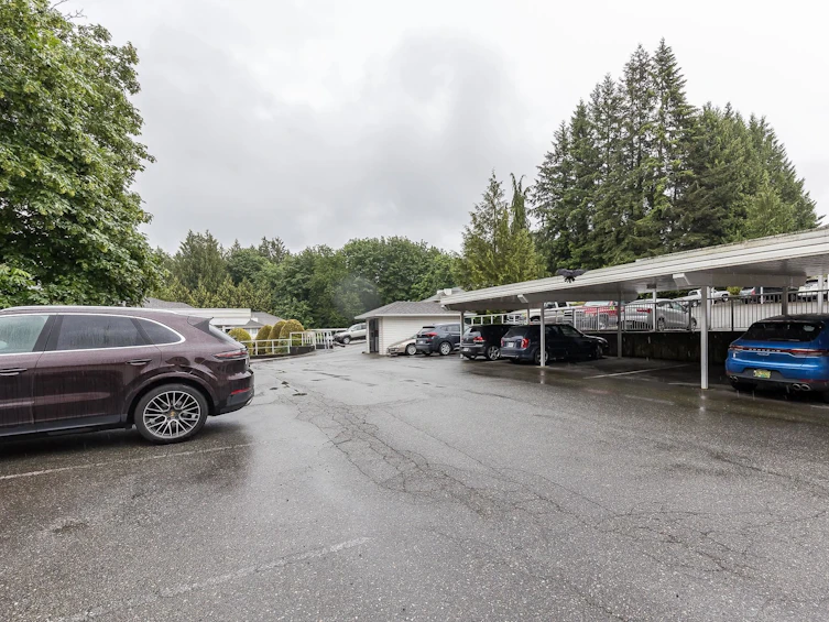 30-33123 George Ferguson, Abbotsford, BC, V2S 2L6 - 30