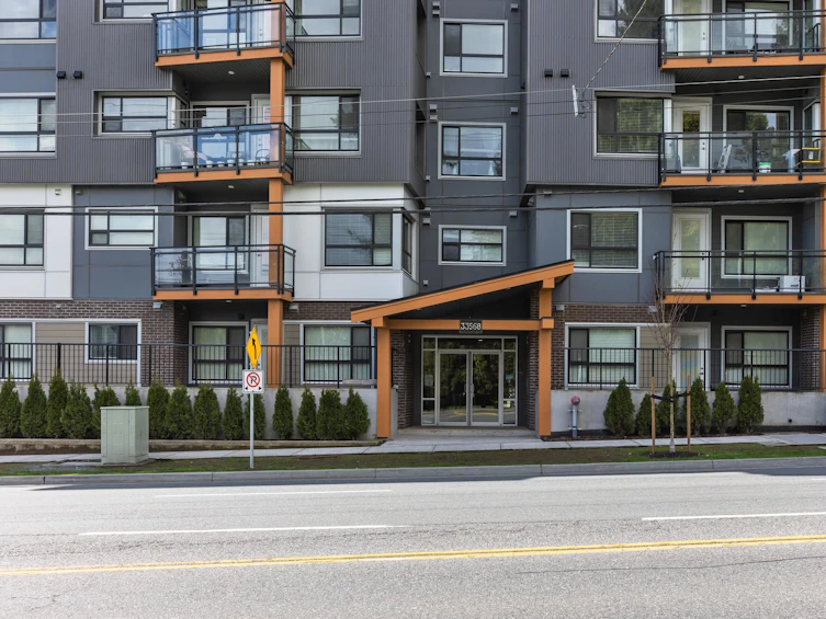 305-33568 George Ferguson, Abbotsford, BC, V2S 0M3 - 3